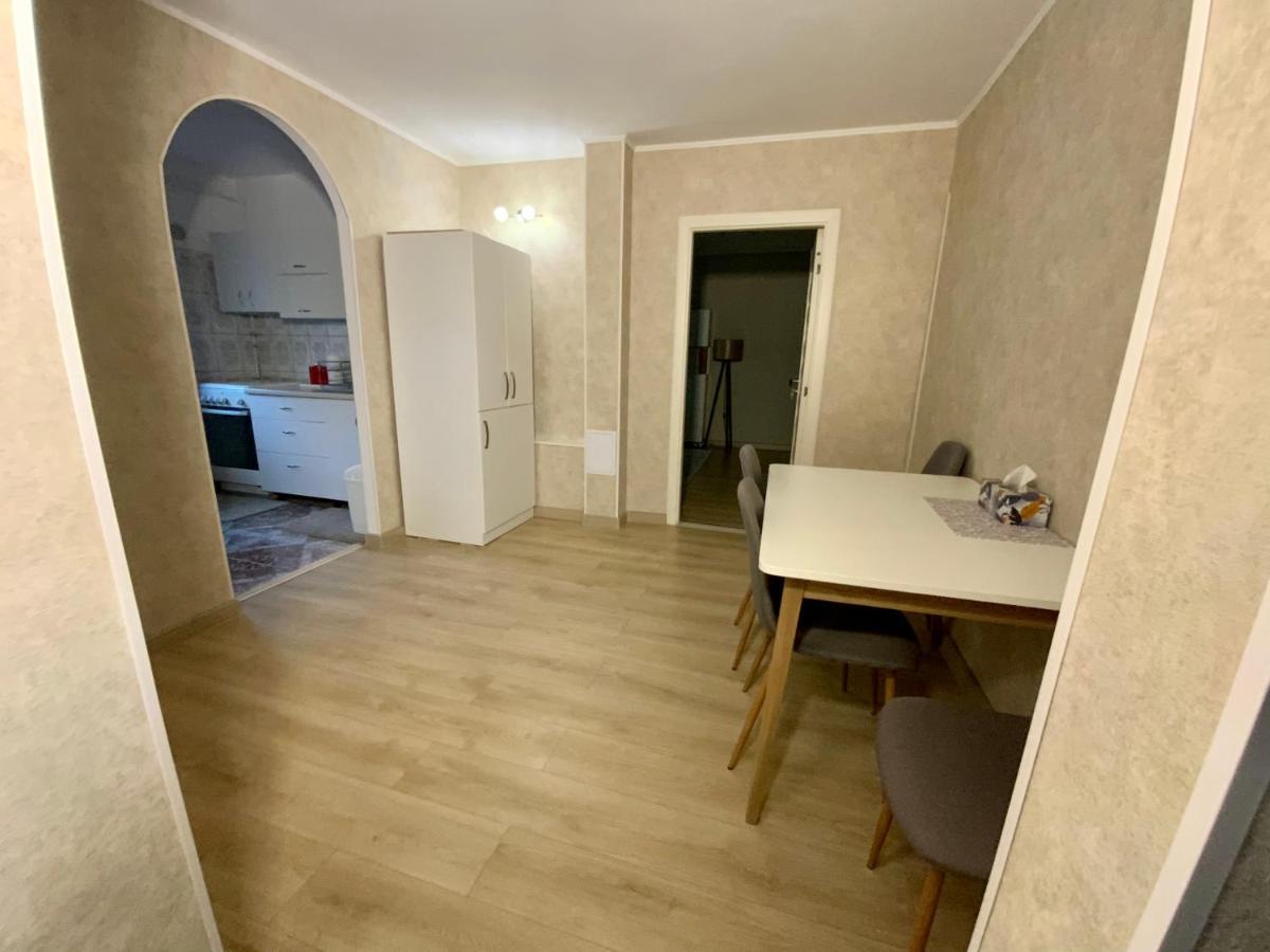 Apartament Bella Тыргу-Окна Экстерьер фото